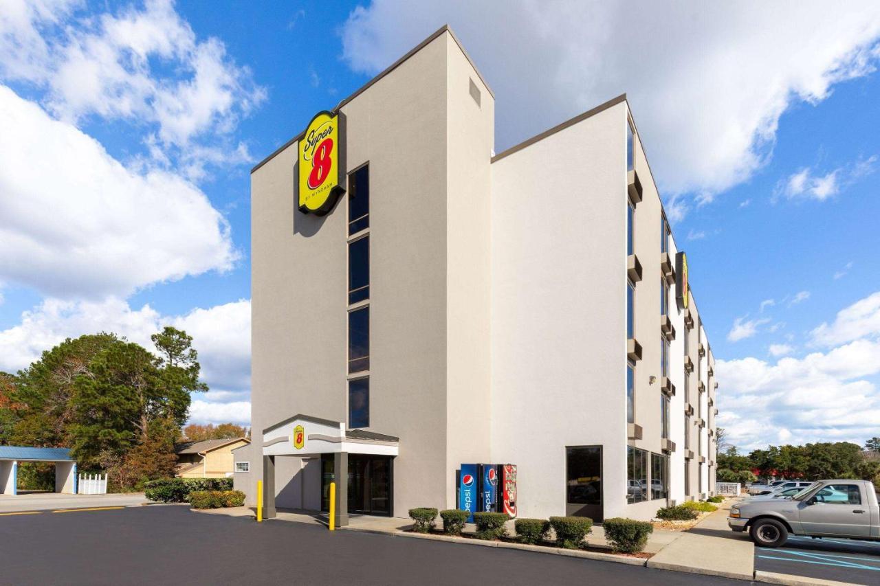 Super 8 By Wyndham Myrtle Beach/Market Common Area Eksteriør billede