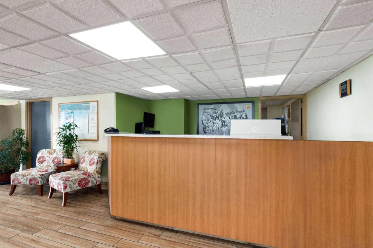 Super 8 By Wyndham Myrtle Beach/Market Common Area Eksteriør billede