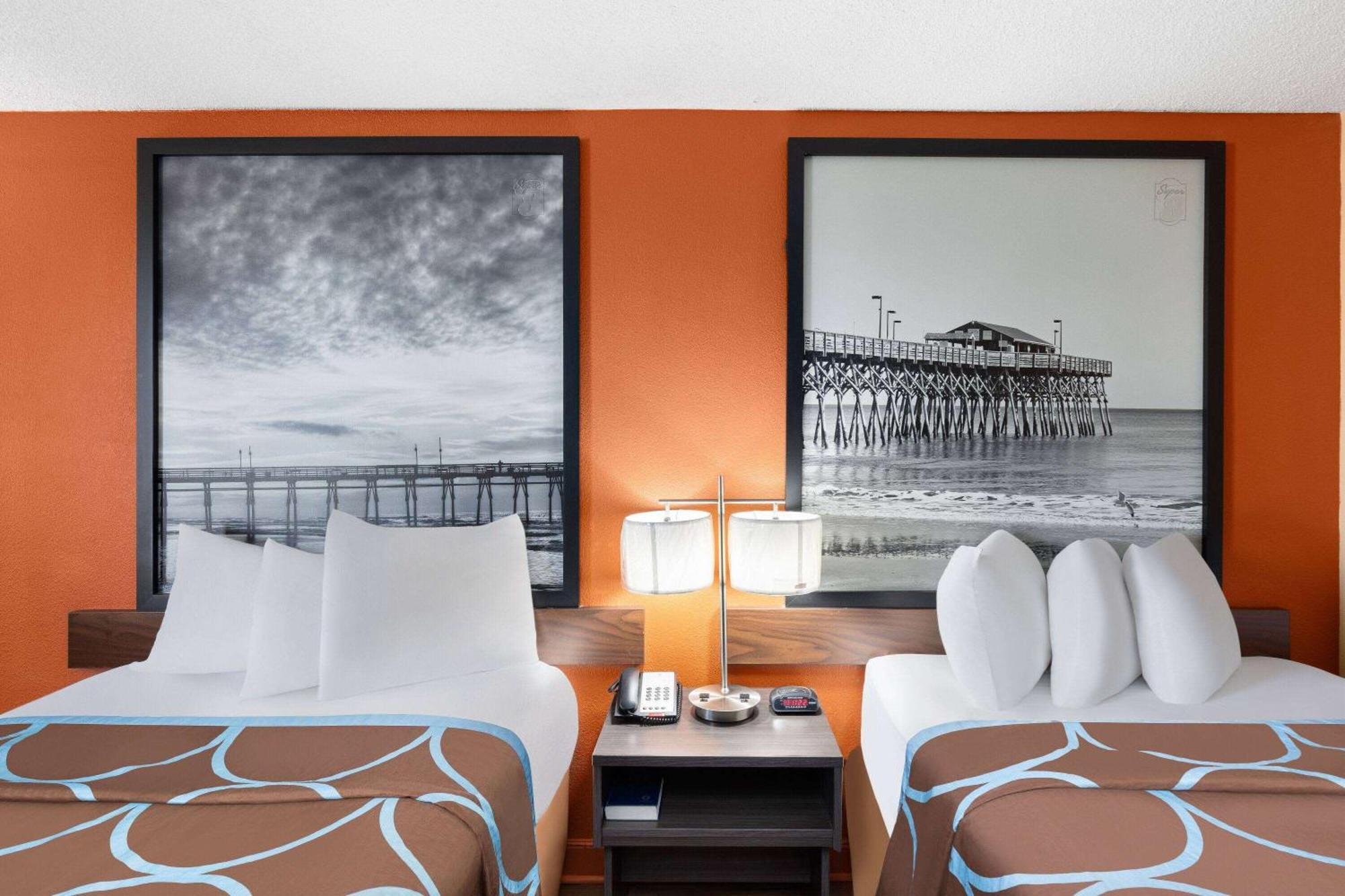 Super 8 By Wyndham Myrtle Beach/Market Common Area Eksteriør billede